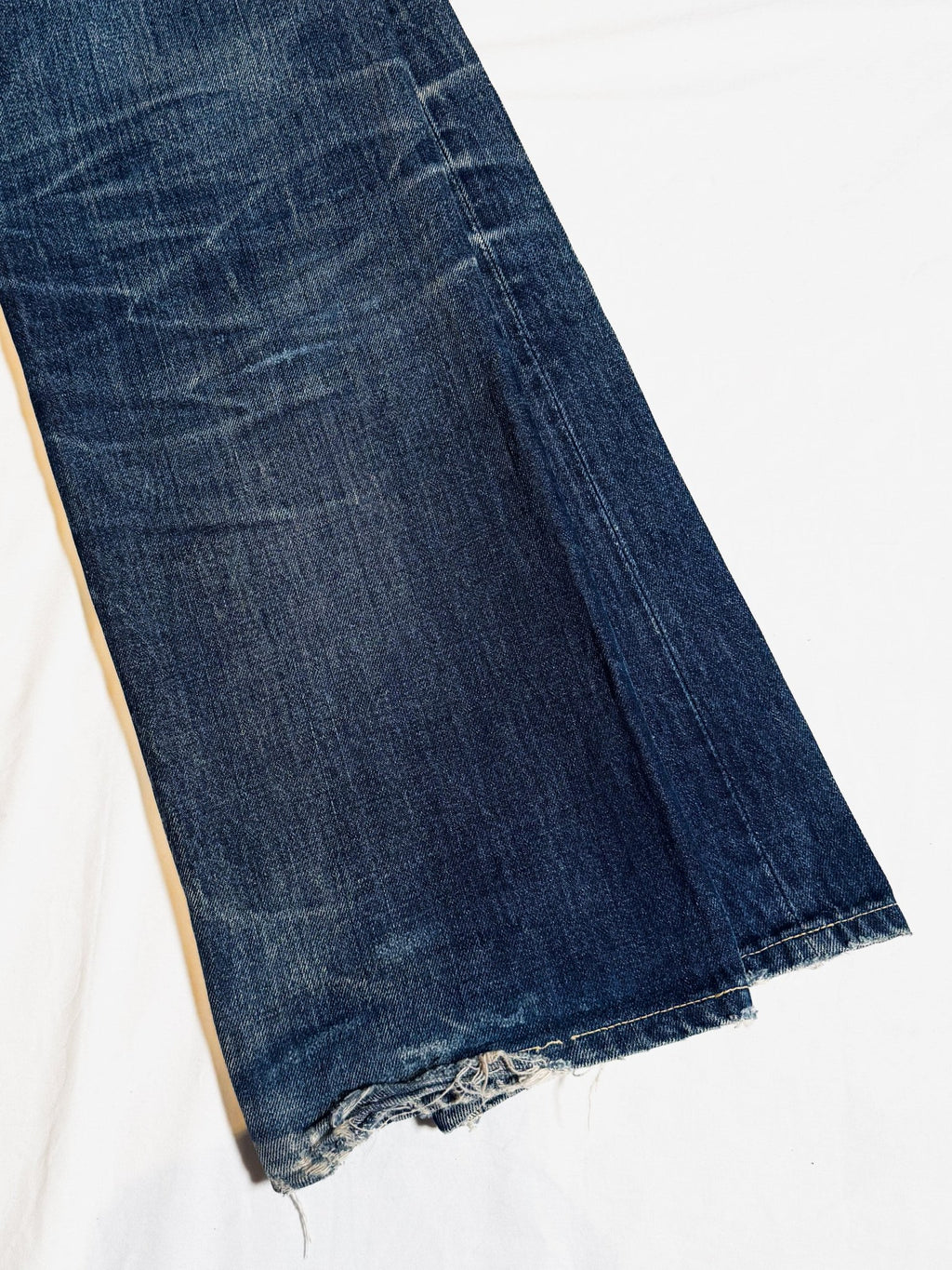 1990s Made in Japan Levi’s 702XX Cinchback Big E Selvedge Denim Jeans - 34x33 (Tagged 34x36)