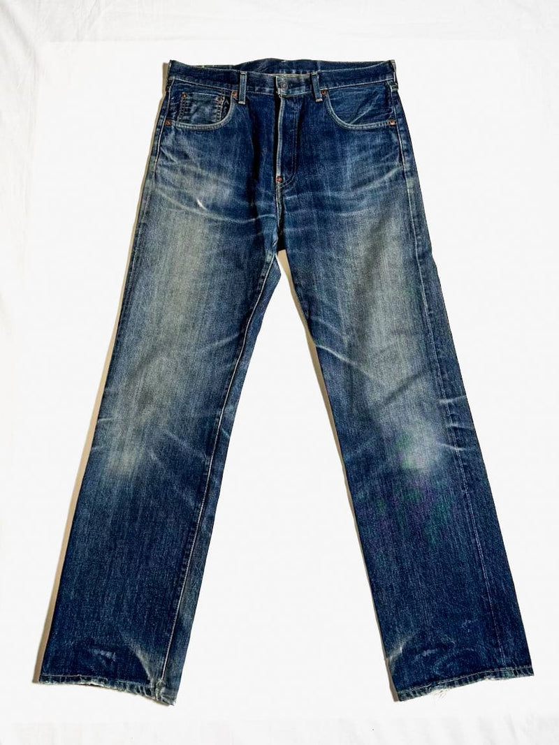 1990s Made in Japan Levi’s 702XX Cinchback Big E Selvedge Denim Jeans - 34x33 (Tagged 34x36) - Lazy Sun