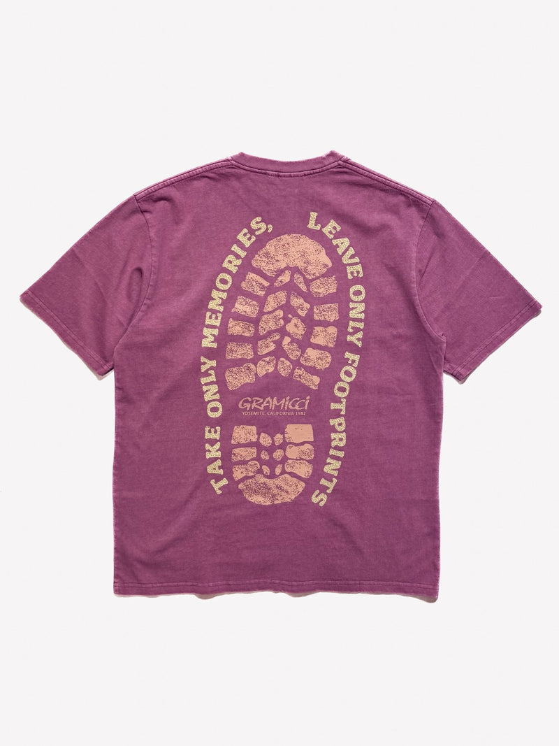 Footprints Tee Pigment Dyed - Red Pigment - Lazy Sun