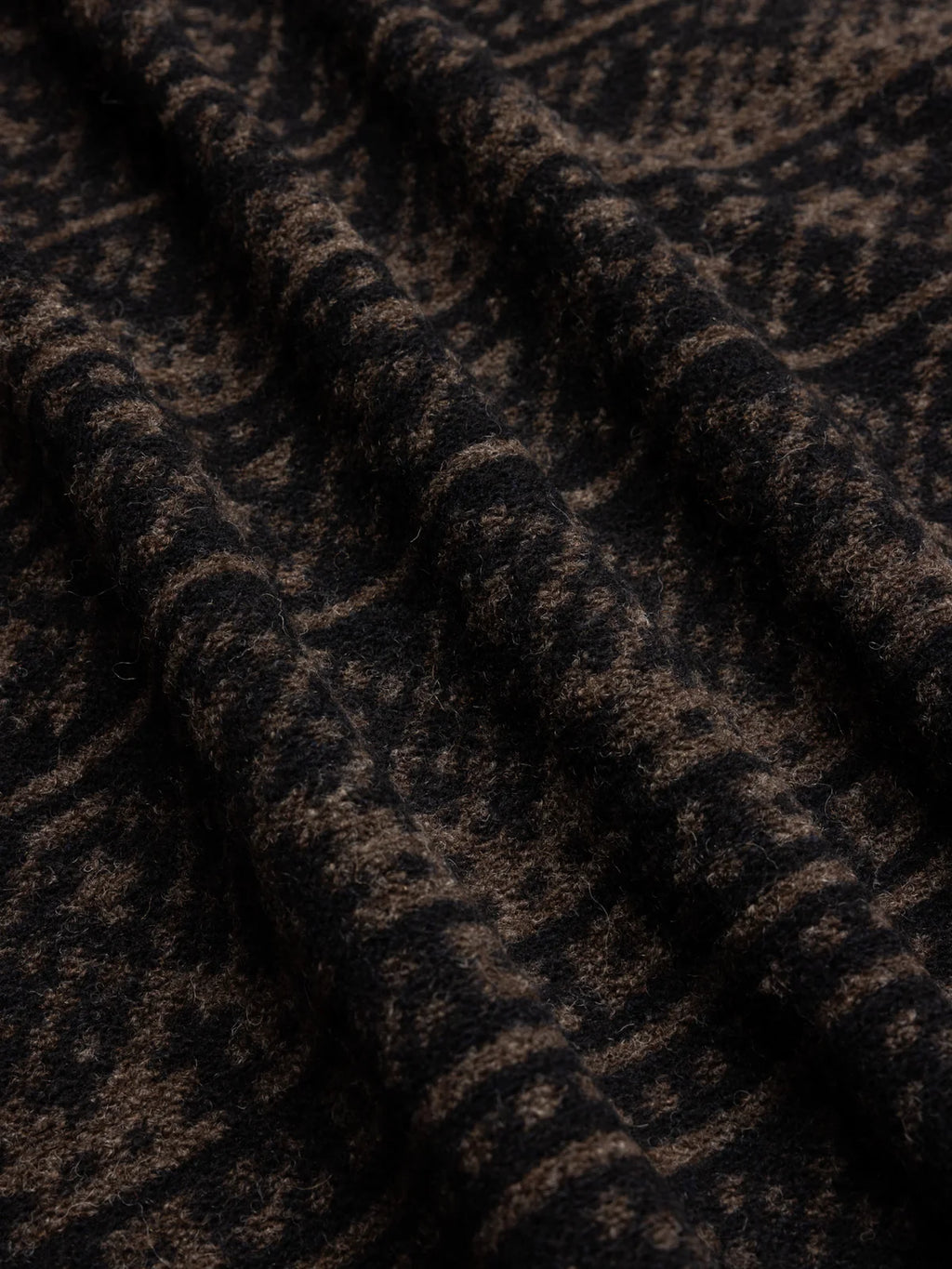 Neist Cardigan - Peat/Black Wool Fairisle