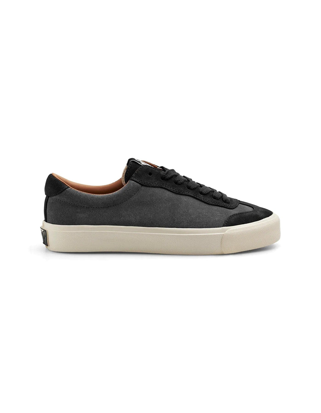 VM004 Milic Lo - Black Graphite/White