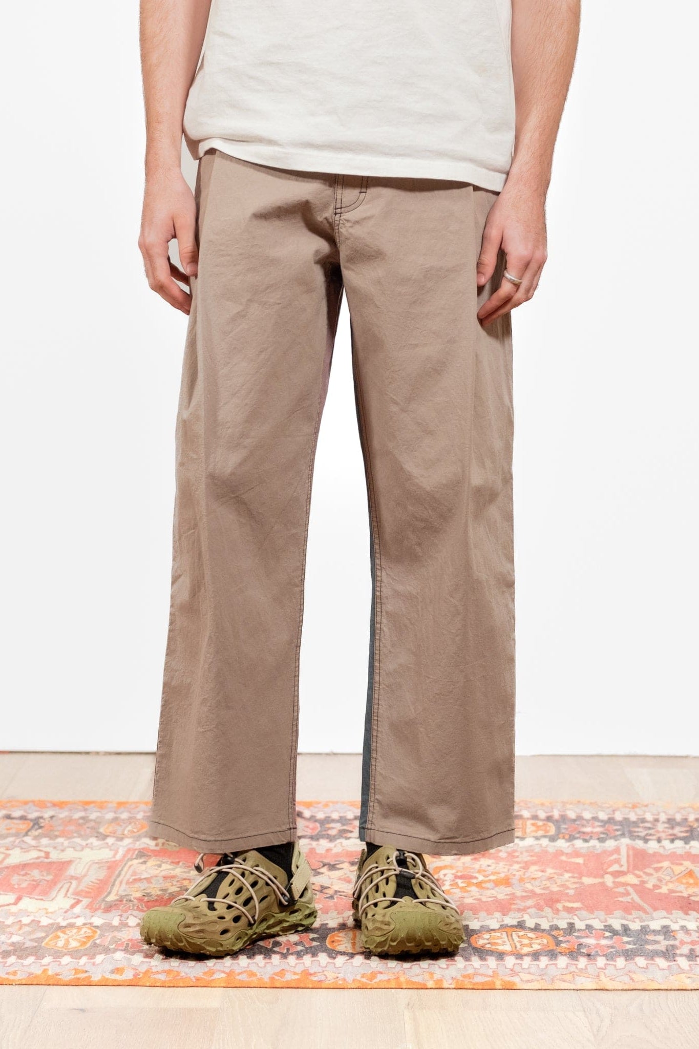 sheller glossy tuck wide pants Wide-Leg Pants for That Elongated  